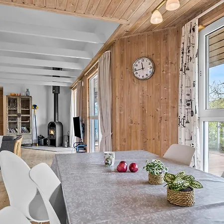 Дом отдыха Awesome In With Sauna